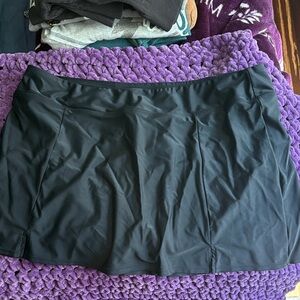 Maxine of Hollywood Women's Side Slit Swim Skirt Swimsuit size 20w